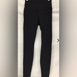 Women's Lululemon Black Nylon Leggings Size 4